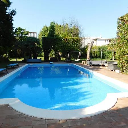 Appartamento Con Piscina Immersa Nel Verde Cascina Exterior photo