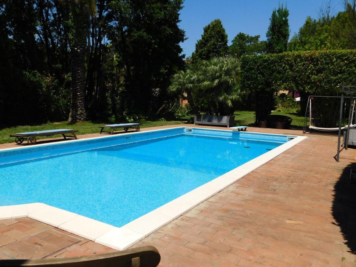 Apartment Con Piscina Immersa Nel *