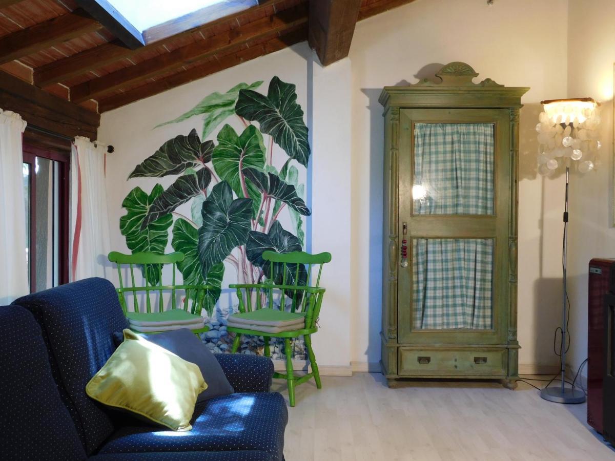 Con Piscina Immersa Nel Apartment Cascina