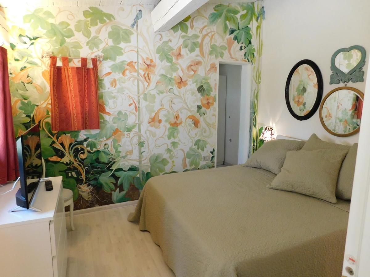 Apartment Con Piscina Immersa Nel